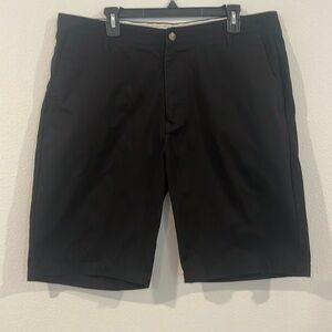 VOLCOM size 38 black shorts - like new condition